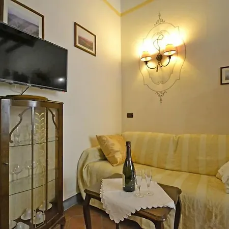 Rugapiana 63 Appartamento *